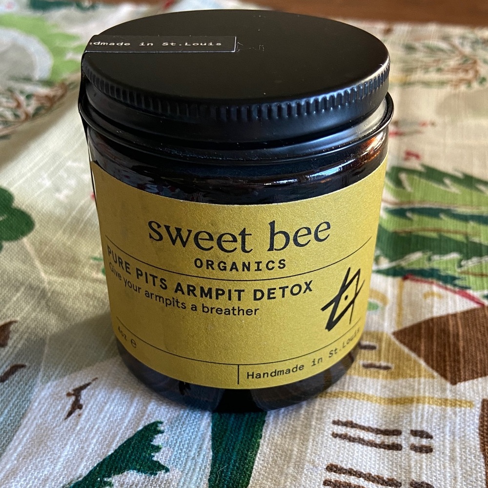 Sweet Bee Organics Pure Pits Armpit Detox Charcoal Powder 4 oz